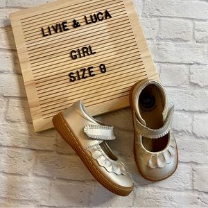Livie and Luca Champagne Ruche Classic Mary Jane toddler girl size 9